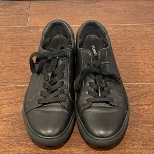 Kenneth Cole Women’s Black Sneakers Size 7.5